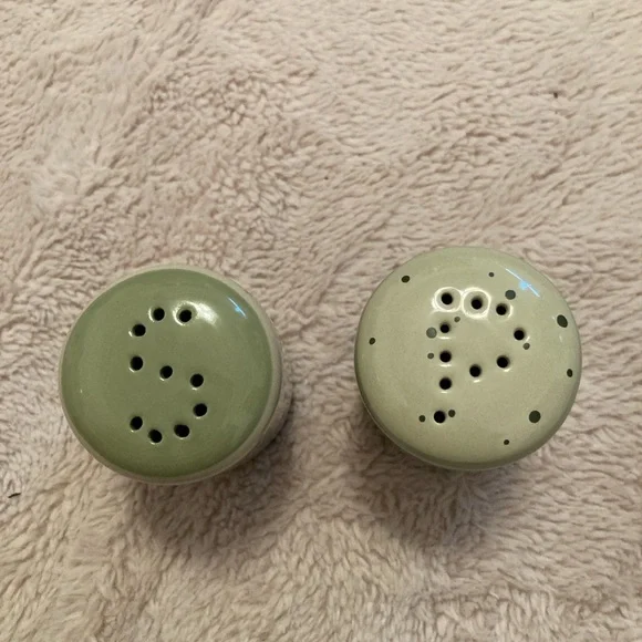 Darling Spring Salt Pepper Shaker Set Farmhouse Ceramic Stoneware - Picture 5 of 5